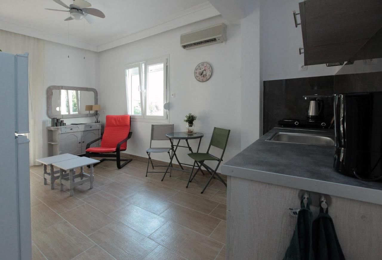 Apartment Chrisandro Nea Kallikrateia エクステリア 写真