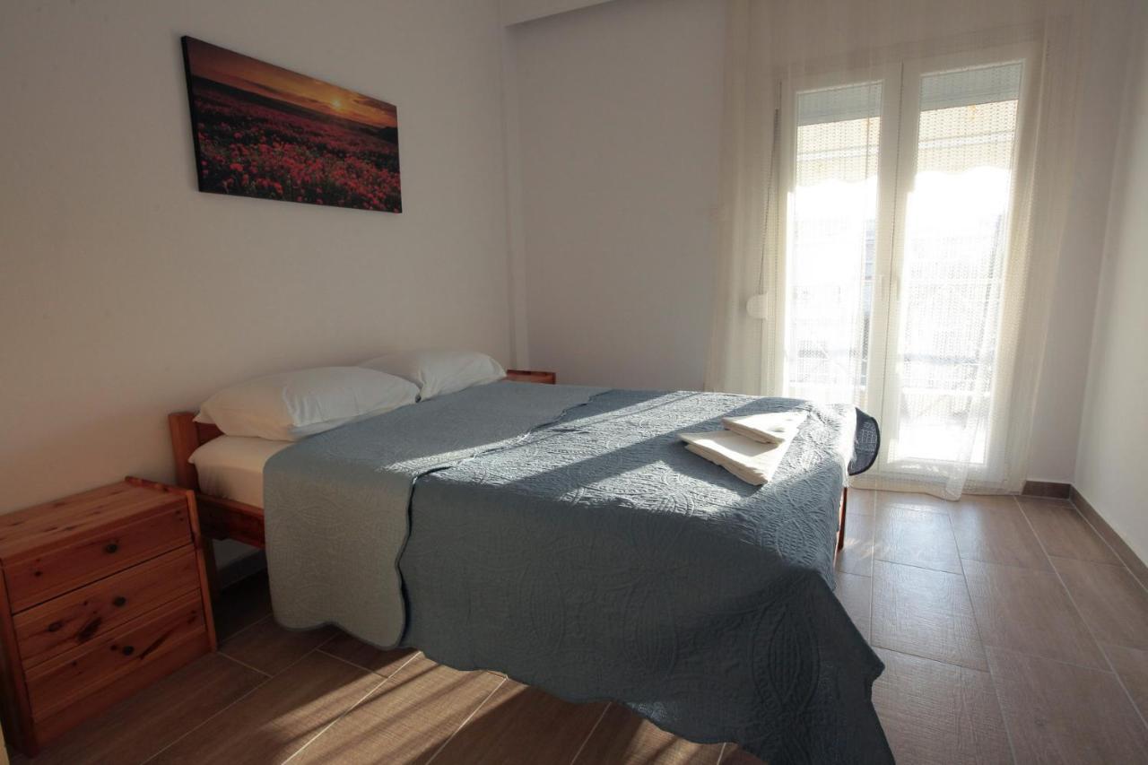 Apartment Chrisandro Nea Kallikrateia エクステリア 写真
