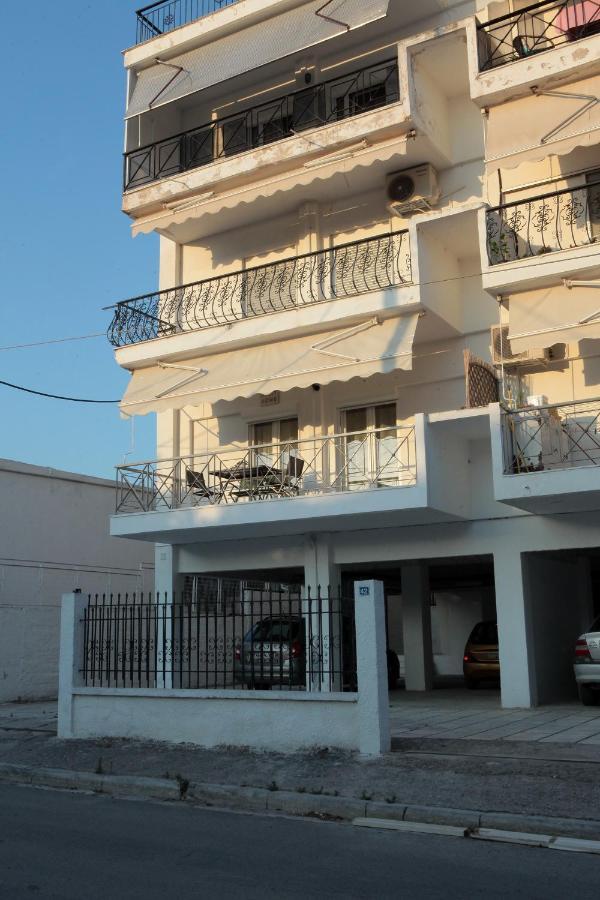 Apartment Chrisandro Nea Kallikrateia エクステリア 写真