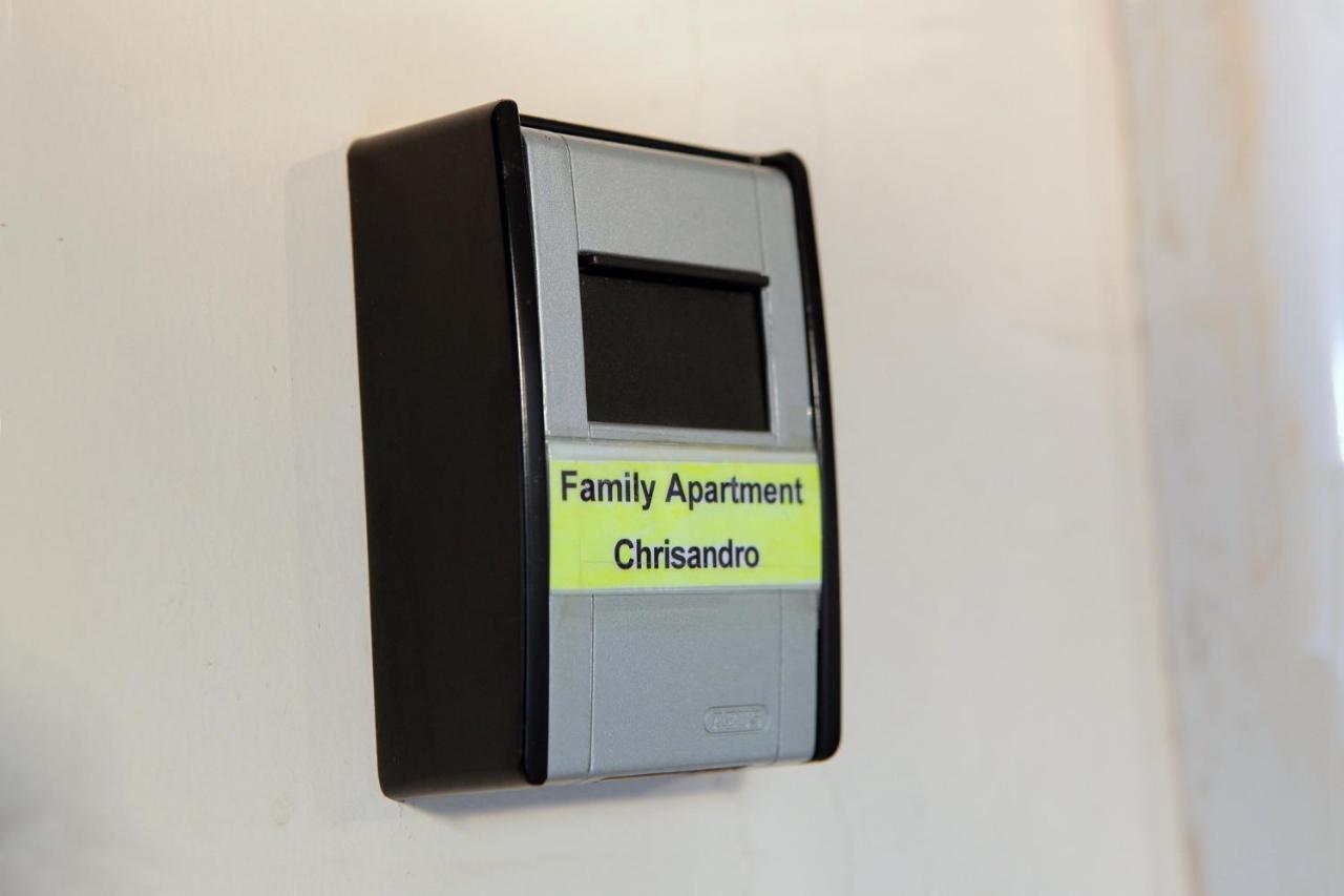 Apartment Chrisandro Nea Kallikrateia エクステリア 写真